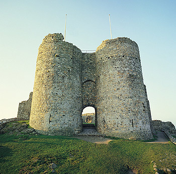 Criccieth castle square.jpg